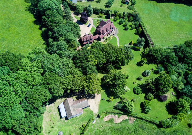 Self contained self catering accommodation West Sussex